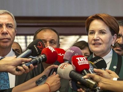 Melih gökçek ve Mansur Yavaş arasındaki diyalog hadsiz bir seviyeye düştü! Siyasilere yakışmayan sözler çıkmaya başladı!