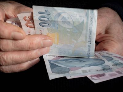 Memur maaş zammı için geri sayım: Gözler enflasyon rakamlarında