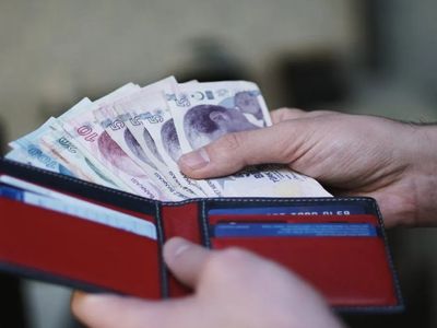 Memur maaşı dondurma ne demek? Memur maaşları dondurulabilir mi?