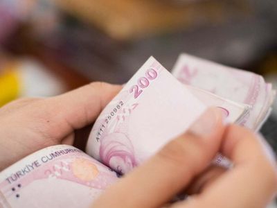 Memur maaşları Kurban Bayramı'ndan önce zamlı mı yatacak? Gözler, Maliye Bakanlığı'nda