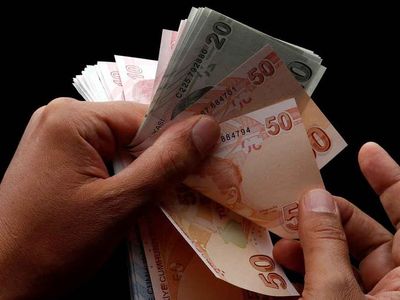 Milyonlarca memur ve emeklinin heyecanla beklediği maaş zammı için tarih belli oldu: Yüzde 22,80 zam planlanıyor!