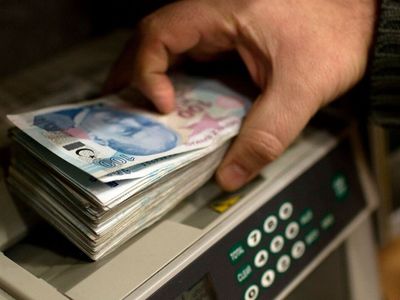 Memur ve emeklilerin beklediği maaş zammı için fark netleşti