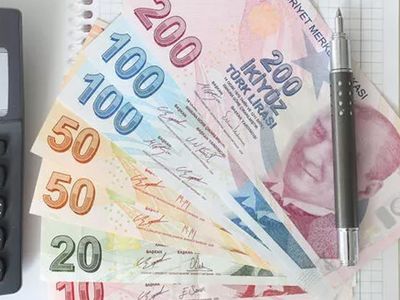 Memur ve emeklinin gözü bu haberde! İşte meslek meslek yeni maaş tablosu!