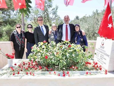 Menemen’de 15 Temmuz şehitleri dualarla anıldı