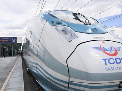 Merakla beklenen Ankara-Sivas Hızlı Treni ilk seferini gerçekleştirdi