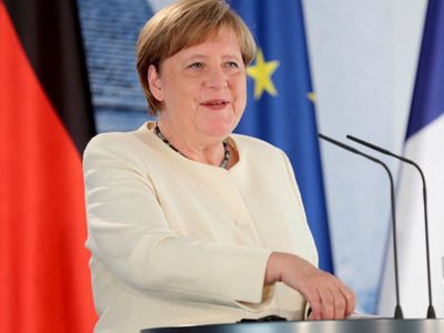 Merkel'den Virüs Açıklaması