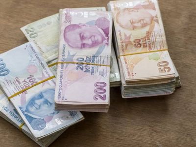 Merkez Bankası faiz kararı sonrası açıklandı: Kredi kartı faizleri değişiyor