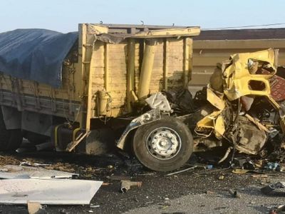 Mersin’de katliam gibi kaza: Yolcu otobüsüyle kamyon çarpıştı! Çok sayıda ölü ve yaralı var