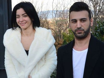 Merve Boluğur'la Aşk Yaşamaya Başlayan Şarkıcı Emre Kaya'nın Eski Eşinden Konuya İlişkin Olay Yaratan Açıklama Geldi!