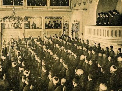 Meşrutiyet Nedir?