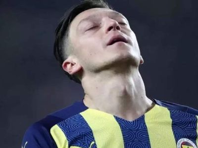 Mesut Özil Fenerbahçe'den ayrılacak mı, neden kadro dışı bırakıldı?
