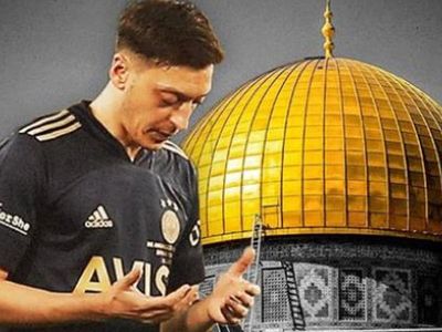 Mesut Özil Formalı Çocuktan Zalim İsrail'e Kırmızı Kart