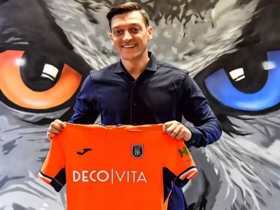 Mesut Özil ne zaman sahaya çıkacak? Başakşehir’in yeni transferi Mesut Özil ne zaman sahada olacak?