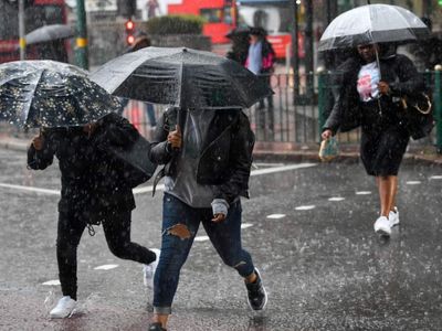 Meteoroloji çok sayıda ile uyarı yaptı: Sağanak yağış için saat verildi
