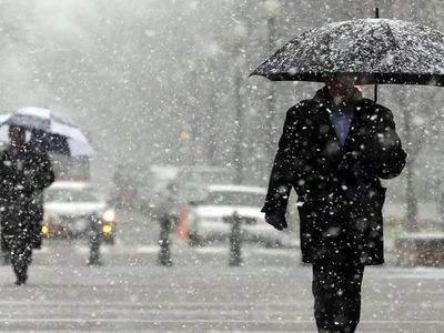 Meteoroloji o illerde yaşayanları uyardı: Sağanak yağış, kar ve fırtına için saat verildi