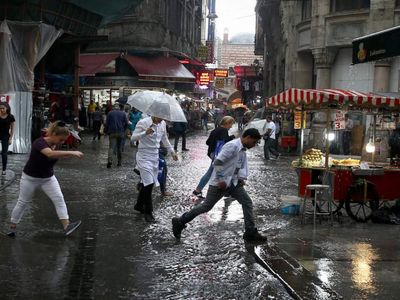 Meteoroloji tek tek açıkladı: 12 şehirde yoğun sağanak yağış görülecek