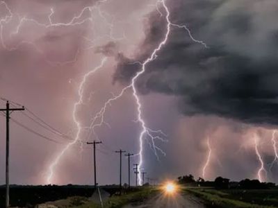 Meteoroloji Uyardı: Yer Yer Fırtına Olacak