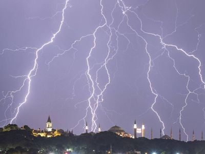 Meteoroloji’den 10 ile sarı kodlu uyarı: Kuvvetli sağanak yağış geliyor