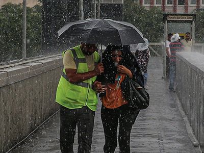 Meteorolojiden kritik uyarı: Sağanak ve fırtına yolda, tüm yurdu etkileyecek