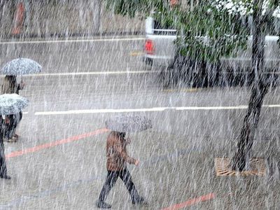 Meteoroloji’den kuvvetli yağış uyarısı: İstanbullular dışarı çıkarken dikkat etmeli