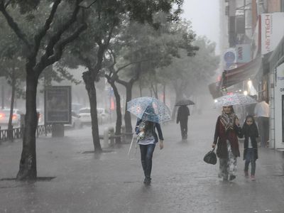 Meteorolojiden sağanak yağış uyarısı: 17 il için sarı kodlu uyarı verildi