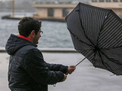 Meteoroloji’den sarı ve turuncu kodlu uyarı: 66 kentte fırtına ve sağanak yağış yaşanacak
