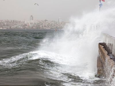 Meteorolojiden son dakika açıklaması: Marmara Denizi için fırtına uyarısı verildi