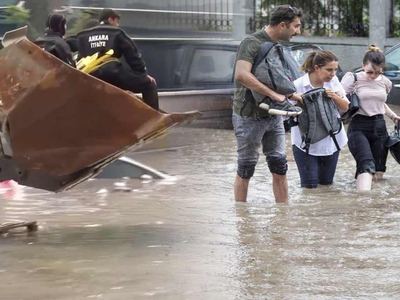 Meteorolojiden UYARI ÜSTÜNE UYARI: FIRTINALAR KOPACAK! O Şehir fırtına altında kalacak