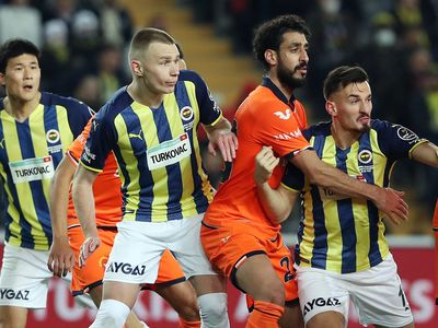 Metin Tekin Fenerbahçe - Başakşehir Maçının Ardından Futbolculara Seslendi!