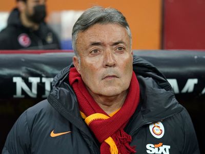 Metin Tekin, Galatasaray'ın önümüzdeki sezonki teknik direktörünün Okan Buruk olması gerektiğini söyledi