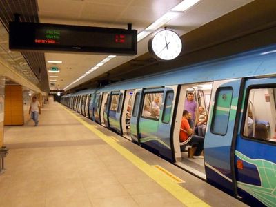 Metro hattında arıza: Seferler gerçekleştirilemiyor