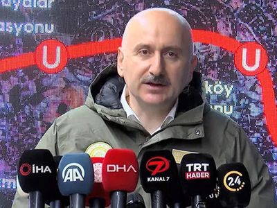 Metro Hattında İncelemelerde Bulunan Ulaştırma ve Altyapı Bakanı: İstanbul'u Birilerinin Keyfine Bırakamazdık