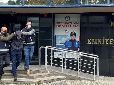 Metroda Kadına Bıçakla Saldıran Saldırgan, Kadından Şikayetçi Oldu!