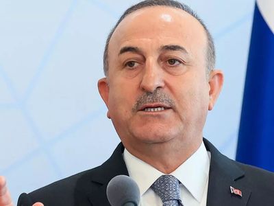 Mevlüt Çavuşoğlu'ndan Yunan amirale tokat gibi cevap! 'Cesaretin varsa yapsaydı'