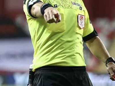 MHK'nın aldığı karar sonrası Süper Lig'deki bazı hakemler TFF'ye sezon sonuna kadar görev almak istemediklerini bildirdi!