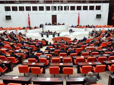 Milletvekilleri kaç yaşında nasıl emekli olurlar? Milletvekili nasıl emekli olur? Milletvekili emekli olma şartları