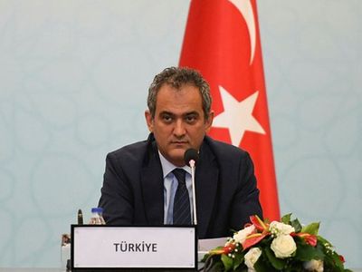 Milli Eğitim Bakanı Mahmut Özer Müfredatta Yapılan Kritik Değişikliği Açıkladı