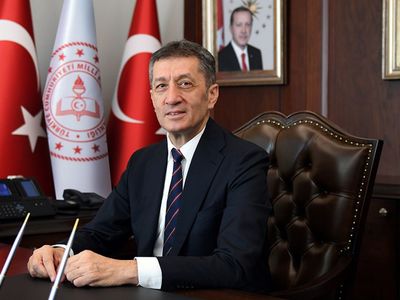 Milli Eğitim Bakanı Ziya Selçuk, Bu Yıl Emekli Olacak 400 Bin Kişiye Mektup Gönderdi!