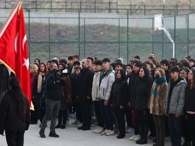 Milli Eğitim Bakanlığı’ndan anlamlı karar: Tüm okullarda şehitlere saygı duruşu