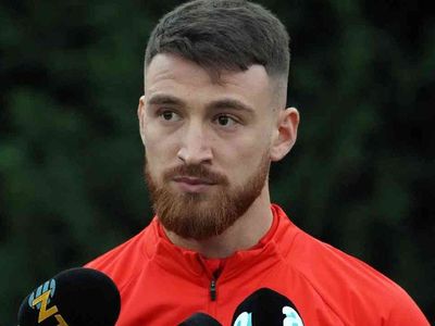 Milli futbolcu Liverpool yolcusu: 30 milyon Euro’yu gözden çıkardılar