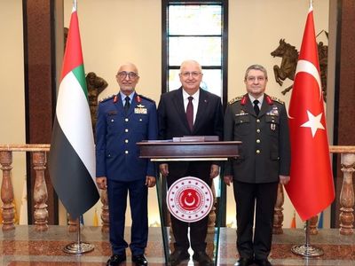 Milli Savunma Bakanı Güler, BAE Genelkurmay Başkanı Al Mazrouei'yi Ağırladı