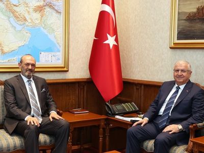 Milli Savunma Bakanı Güler, Lübnan Büyükelçisi Moallem'i Ağırladı