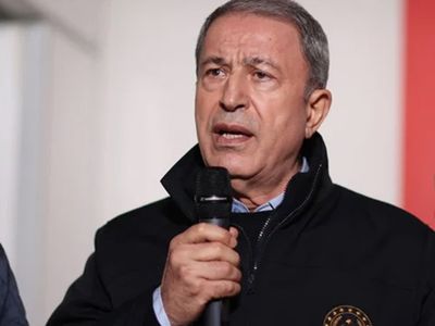 Milli Savunma Bakanı Hulusi Akar: Deprem bölgesinde 25 bin Mehmetçik görev başında