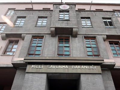 Milli Savunma Bakanlığı bin sözleşmeli personel alacak