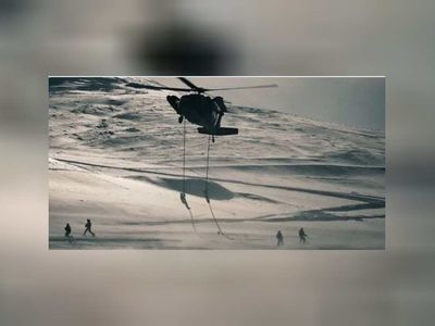 Milli Savunma Bakanlığı paylaştı! Teröristlerin korkulu rüyası komandoların nefes kesen görüntüleri