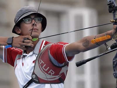 Milli Sporcu Mete Gazoz'un Sevgilisinin Güzelliği Sosyal Medyaya Damgasını Vurdu!
