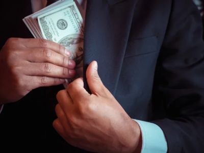 Milyon dolarlık vurgunun altından müdürler çıktı!