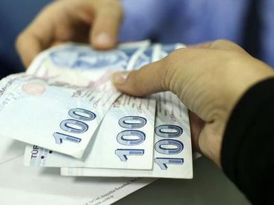 Milyonlarca emeklinin beklediği haber geldi: Kurban Bayramı bayram ikramiyesi belli oldu