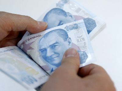 Milyonlarca emekliye ek promosyon! Hesaplara en az 750 TL en çok 5.250 TL yatmaya başladı