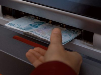 Milyonlarca emekliye müjde: Emekli maaşı ve ikramiye ödeme tarihleri netleşti